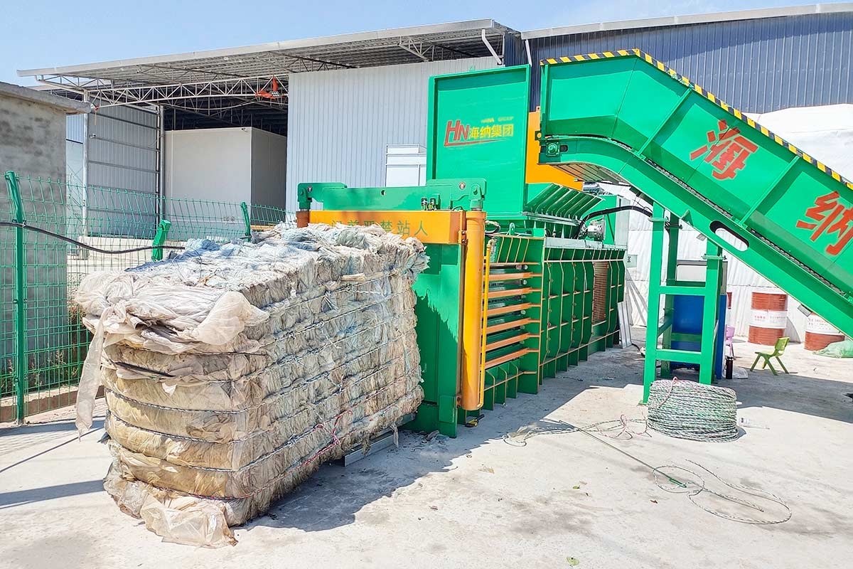 山東打包機(jī)廠(chǎng)家告訴您：穿帶的步驟是什么